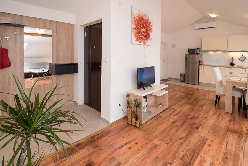 Apartman Marinko Krk Town Exterior photo
