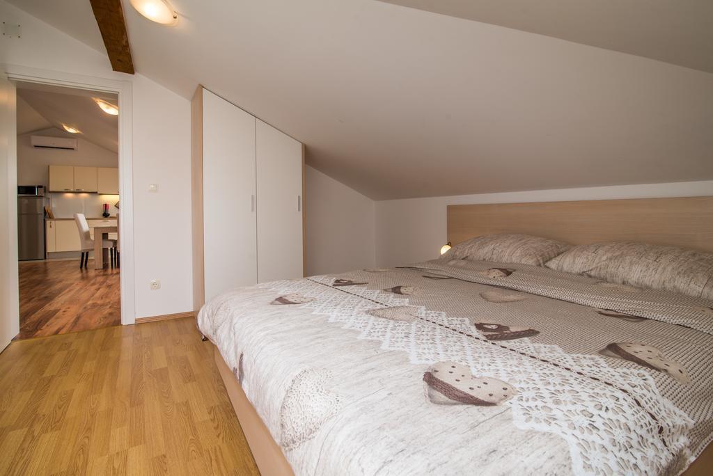 Apartman Marinko Krk Town Exterior photo